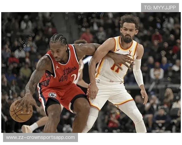 伦纳德挡拆制造对位优势显著提升关键时刻得分效率