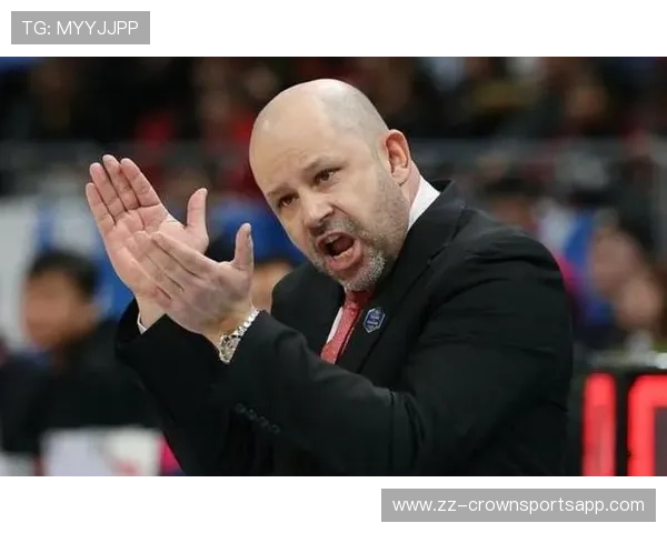 乔·约翰逊持续得分爆发提升球队关键时刻攻击力